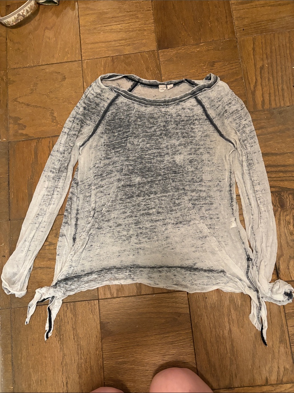 Washed Lightweight Long-Sleeve Top - Gray and White